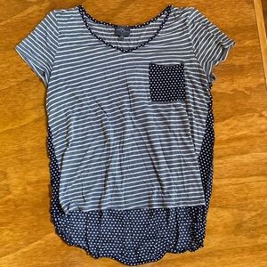 Market and Spruce top size medium